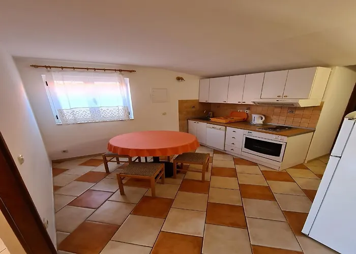Appartement Pansion Franka 3 - 12 *