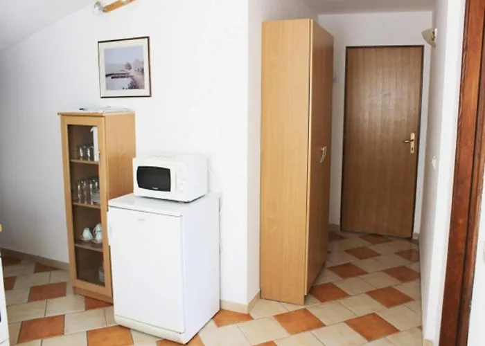 Pansion Franka 3 - 12 Appartement